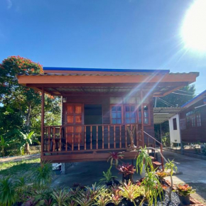 บ้านพรธรณีรีสอร์ทบ้านใหญ่ Baan Ponthoranee Resort Khao Yai